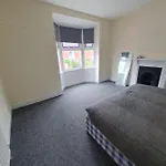 2 Bedroom House - Hopefield Road